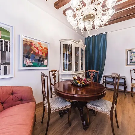 Apartment Casa Degli Angeli, Free Wi-fi Near San Marco